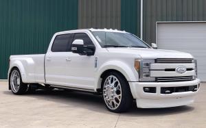 Ford F-450 Super Duty Crew Cab on Forgiato Wheels (Drea-D) 2019 года